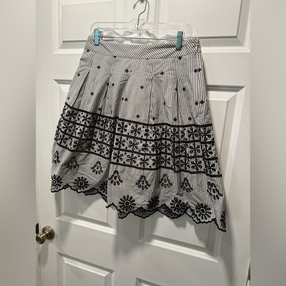 Talbots Eyelet Pleated Stripe Skirt​​​​ - Picture 5 of 8